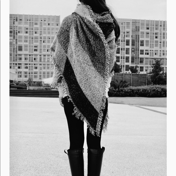 ShopEvelynne Accessories - Gorgeous Cashmere blanket scarf shawl